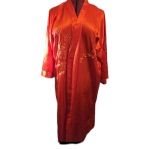❤️ Vintage Red Satin Kimono Robe Hand-Embroidered Floral Size L
